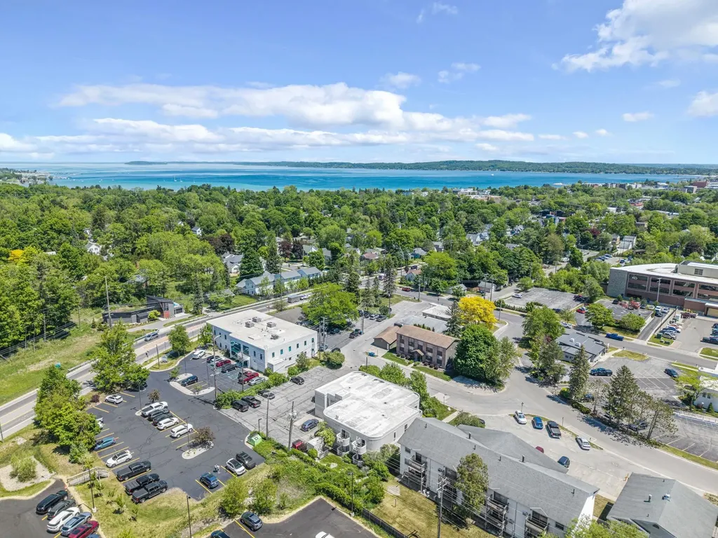 124 Beech Street Traverse City City MI 49684