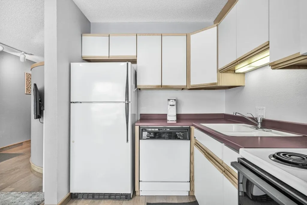 124 Beech Street Traverse City City MI 49684