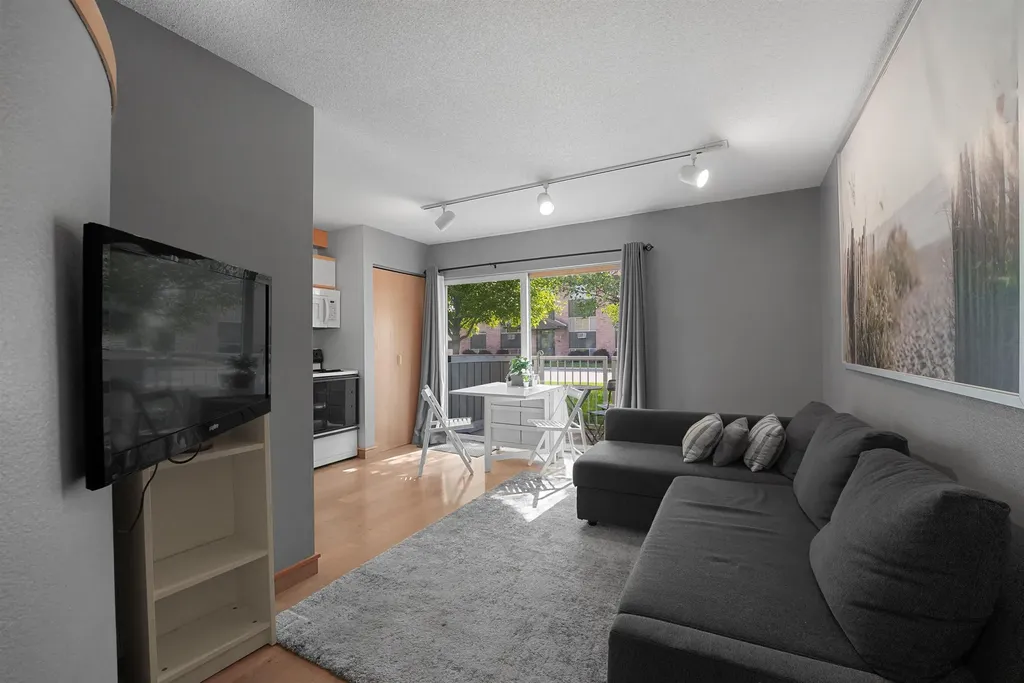 124 Beech Street Traverse City City MI 49684