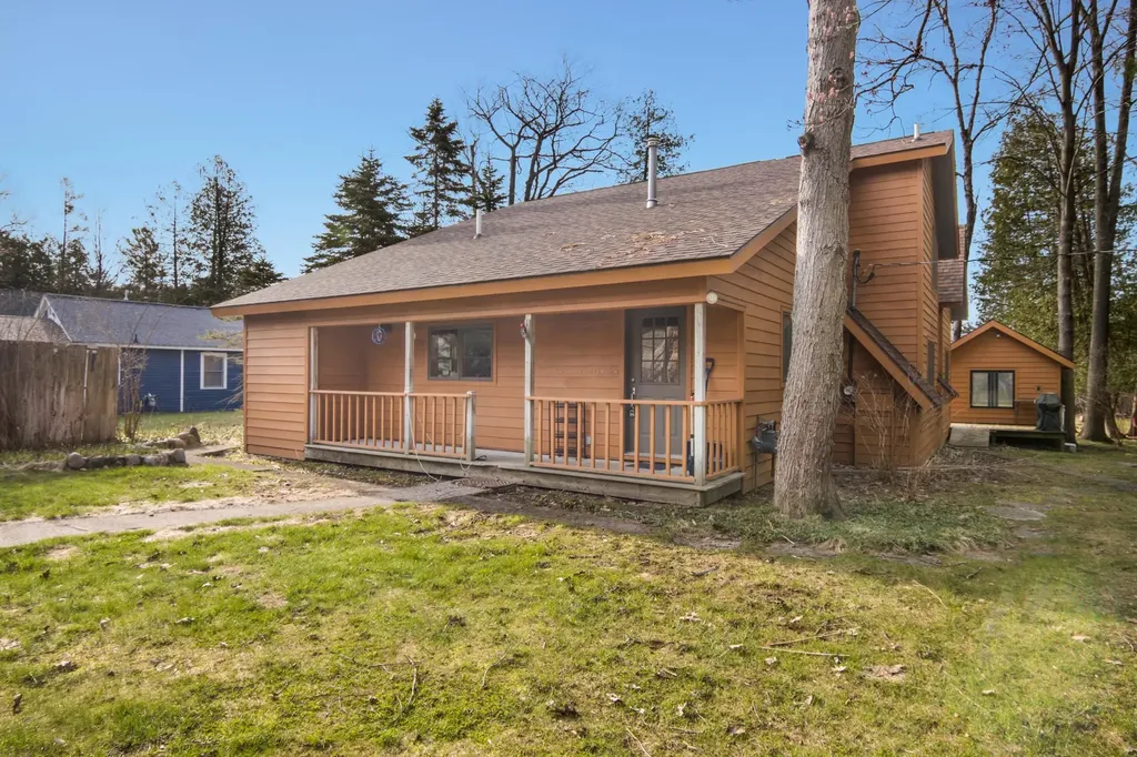 11641 Loon Lane Long Lake Township MI 49685