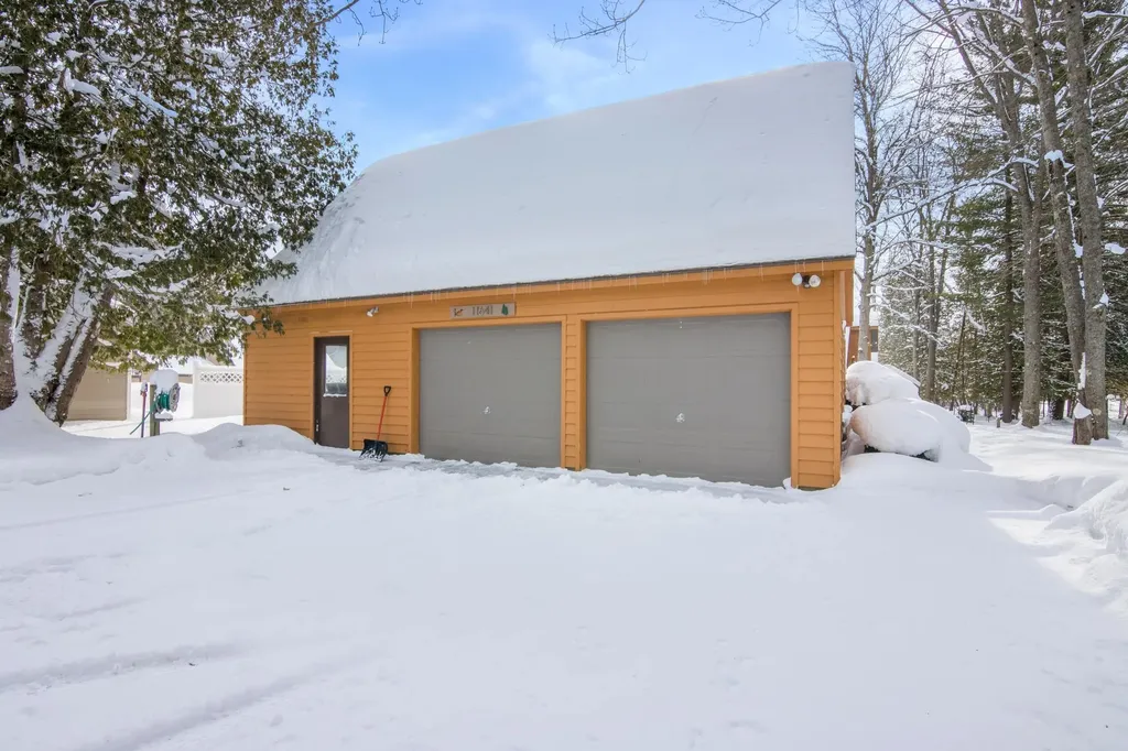 11641 Loon Lane Long Lake Township MI 49685