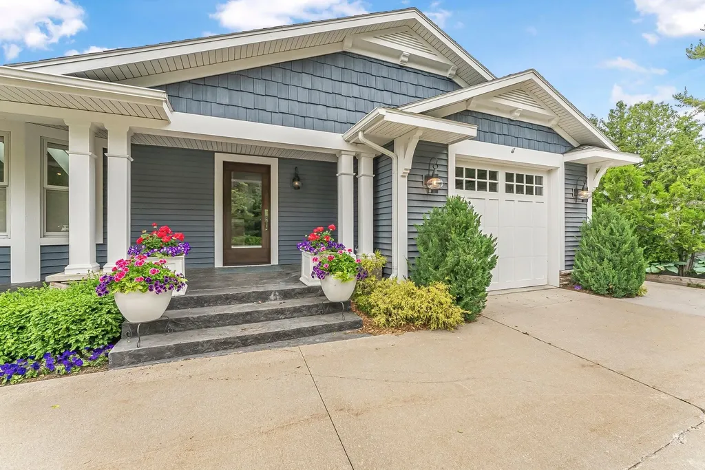 6709 E Wilderness Drive Wawatam Township MI 49701