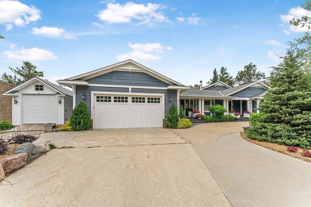 6709 E Wilderness Drive Wawatam Township MI 49701