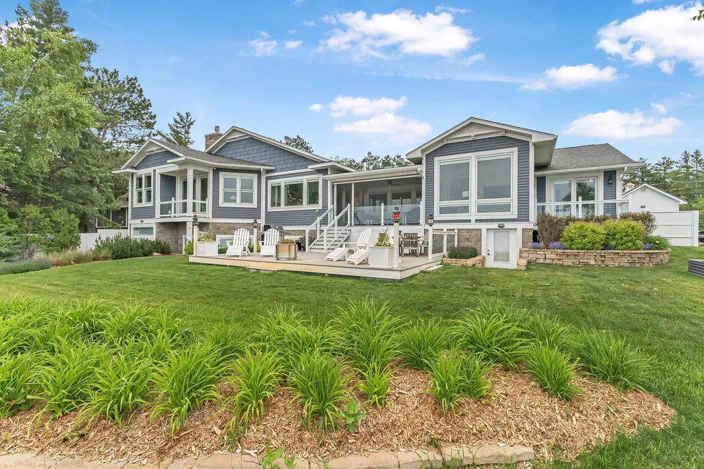 6709 E Wilderness Drive Wawatam Township MI 49701
