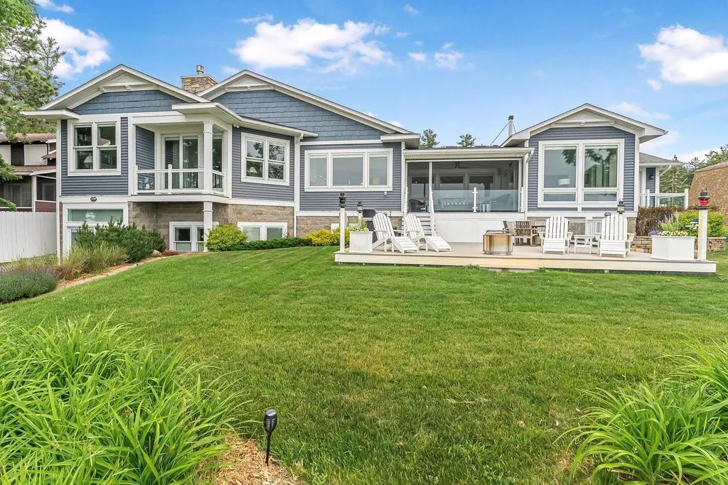 6709 E Wilderness Drive Wawatam Township MI 49701
