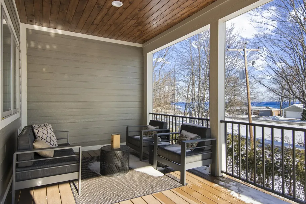 762 N Waypoint Circle Suttons Bay Township MI 49682