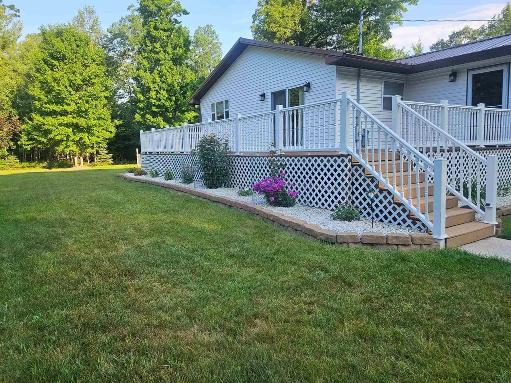 6622 Walton Road Fife Lake Township MI 49649