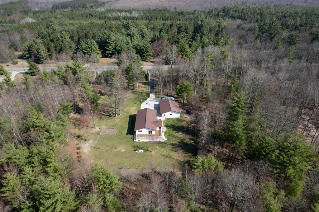 6622 Walton Road Fife Lake Township MI 49649