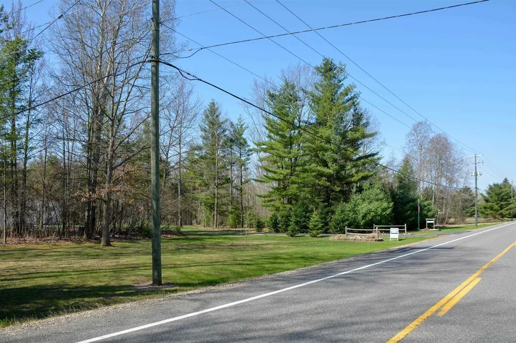 6622 Walton Road Fife Lake Township MI 49649