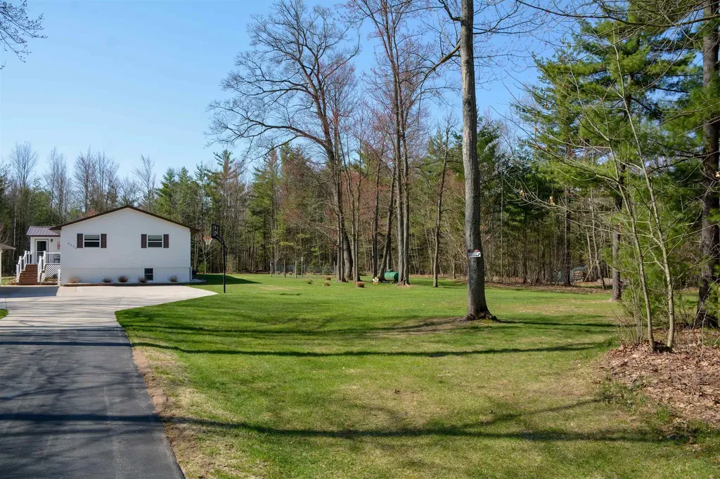 6622 Walton Road Fife Lake Township MI 49649