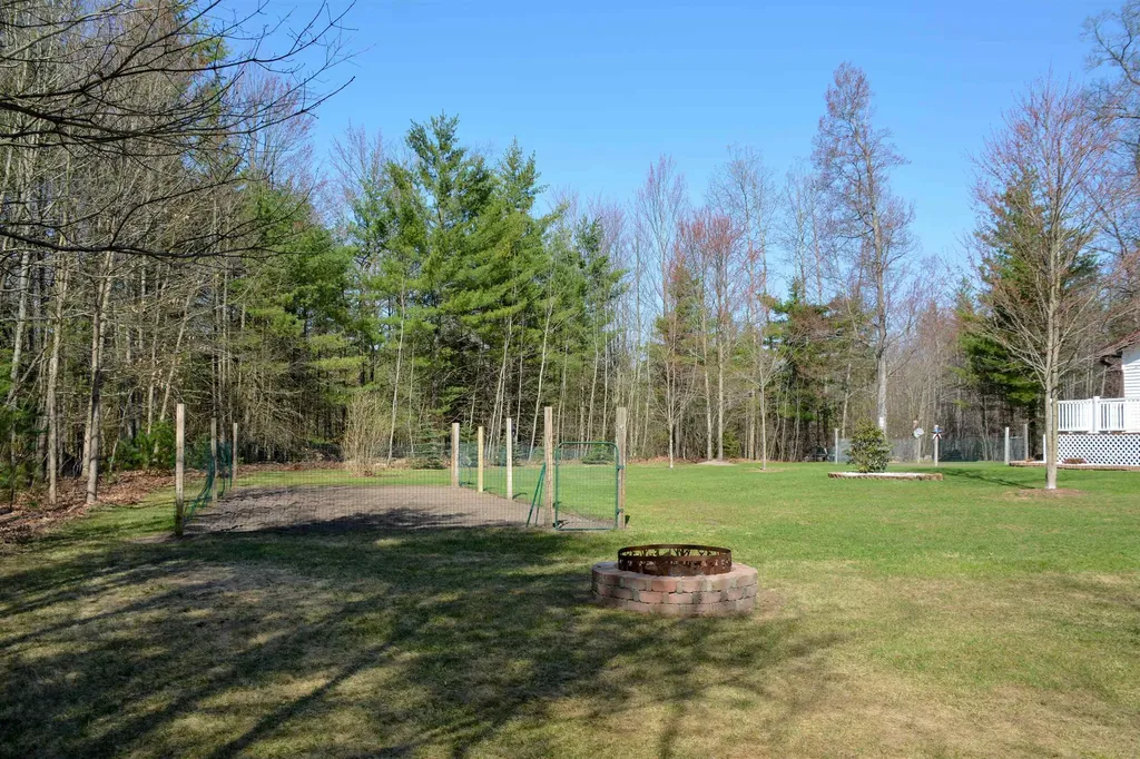 6622 Walton Road Fife Lake Township MI 49649