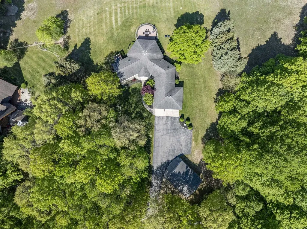 9065 Windigo Trail Helena Township MI 49612