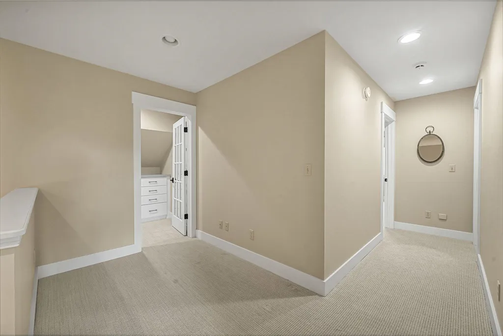 9546 Eastridge Drive Peninsula Township MI 49686