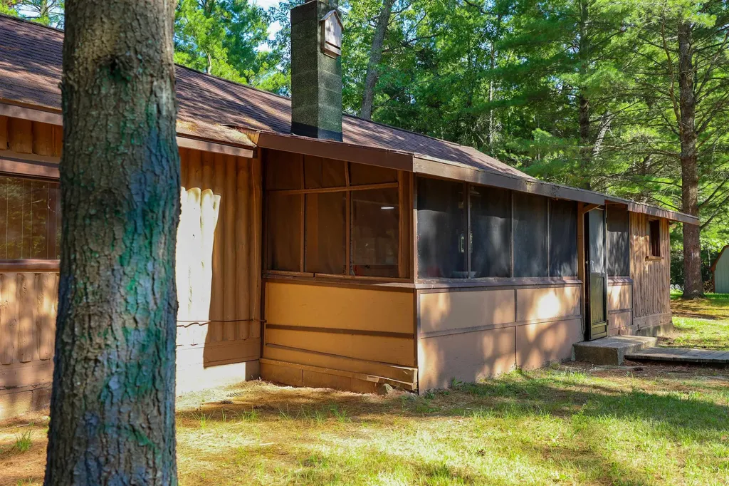 2706 Newatch Avenue Grayling Charter Township MI 49738