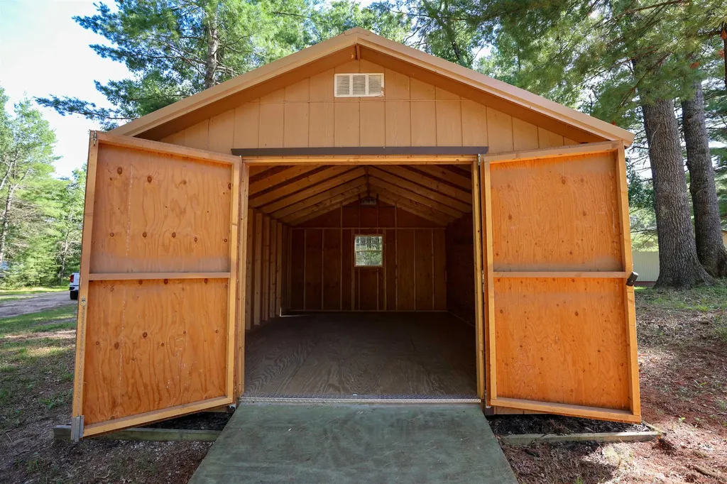 2706 Newatch Avenue Grayling Charter Township MI 49738
