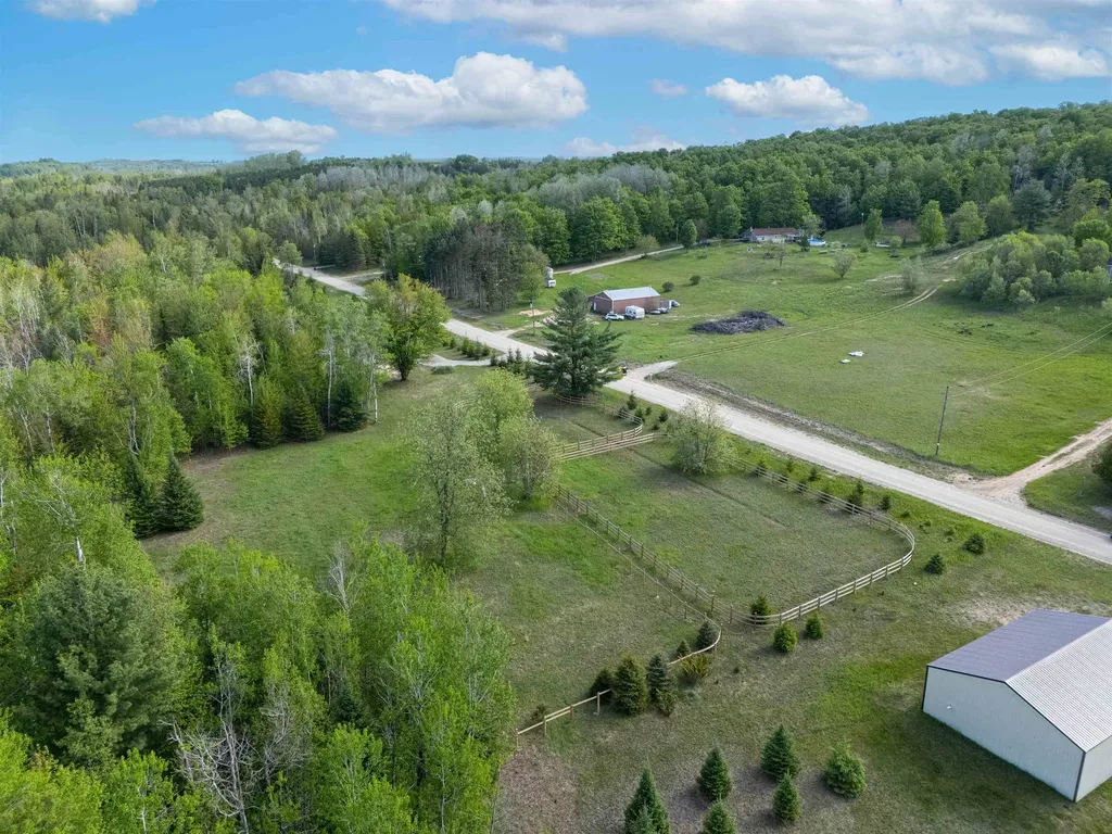 000 Bennett Road Acme Township MI 49690