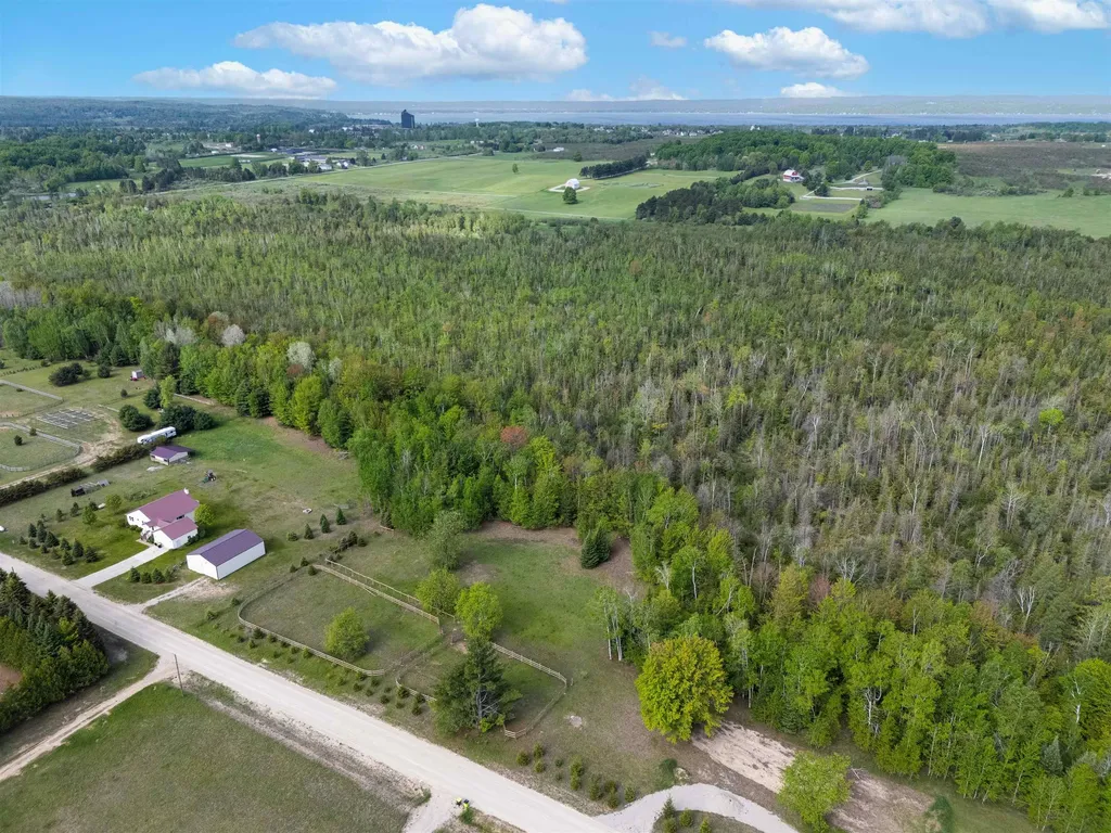 000 Bennett Road Acme Township MI 49690
