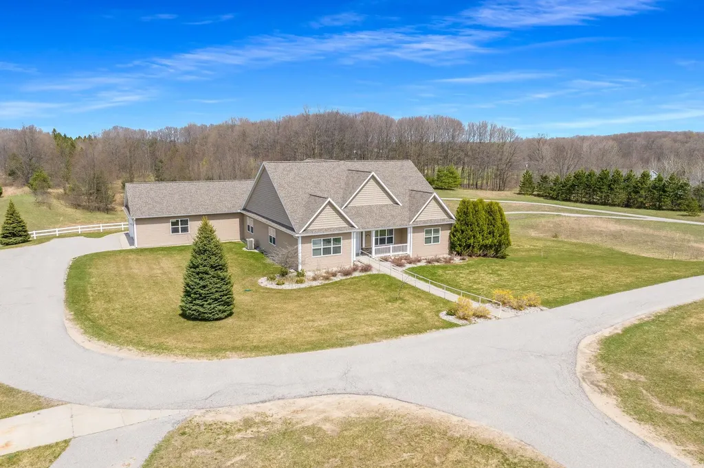 3255 Mahoney Drive East Bay Township MI 49686