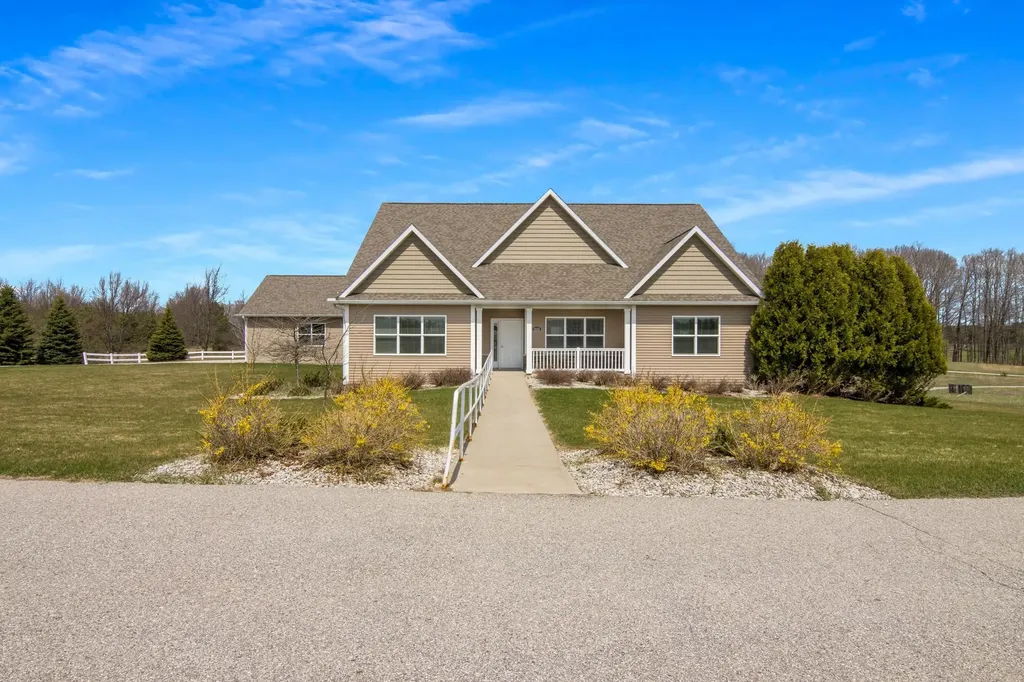 3255 Mahoney Drive East Bay Township MI 49686