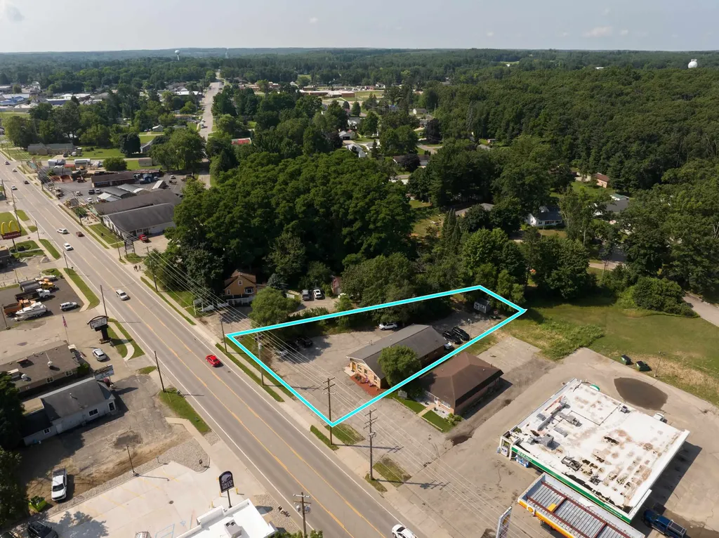 695 N 1st Street Harrison City MI 48625
