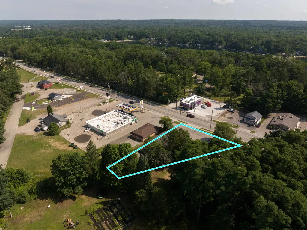 695 N 1st Street Harrison City MI 48625