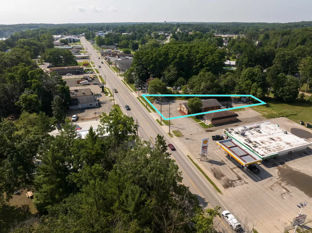 695 N 1st Street Harrison City MI 48625