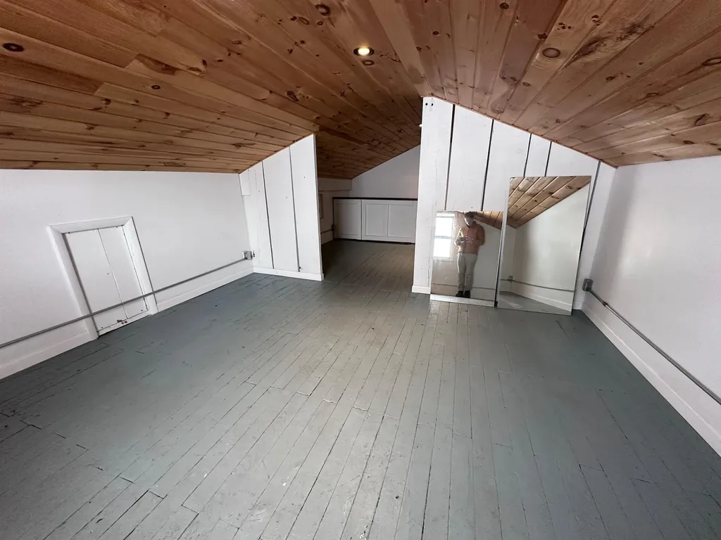 517 E Eighth Street Traverse City City MI 49686