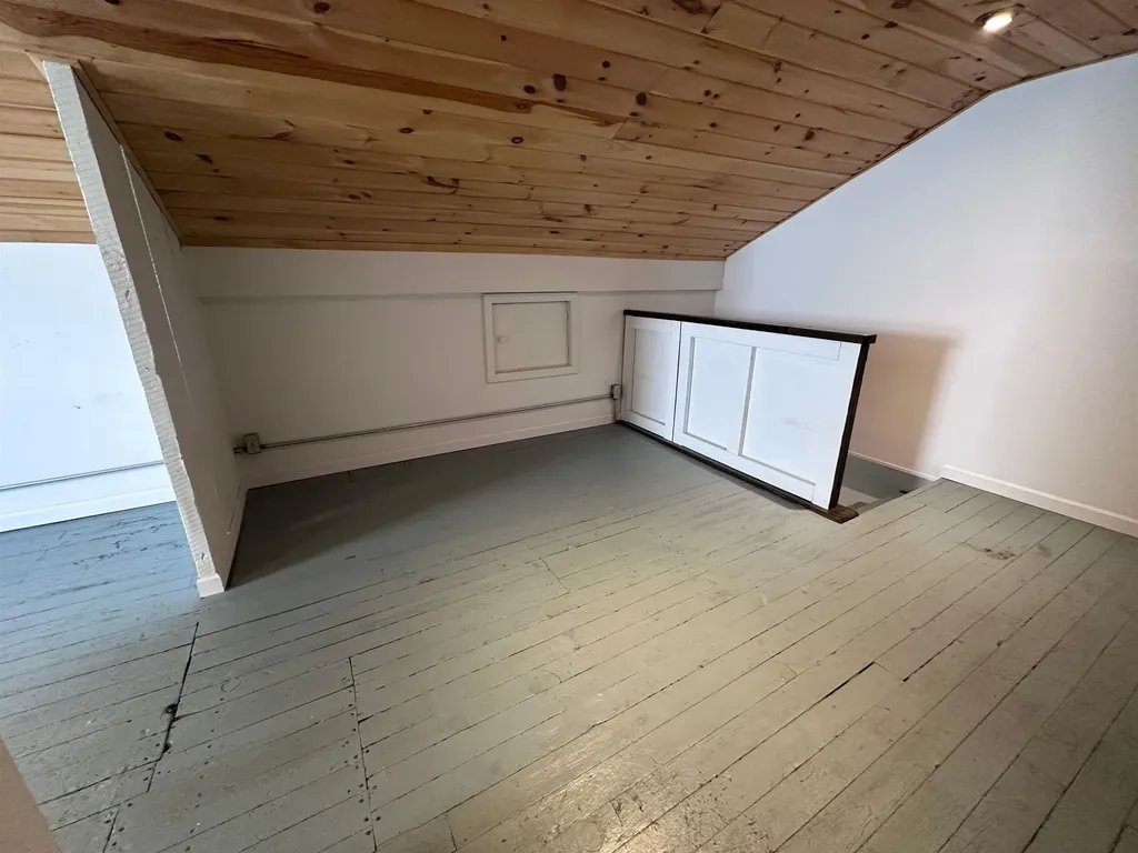 517 E Eighth Street Traverse City City MI 49686