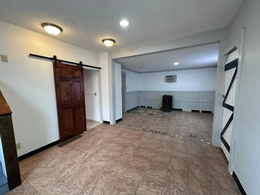 517 E Eighth Street Traverse City City MI 49686