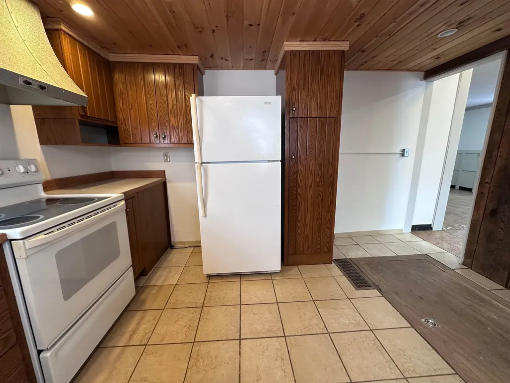 517 E Eighth Street Traverse City City MI 49686