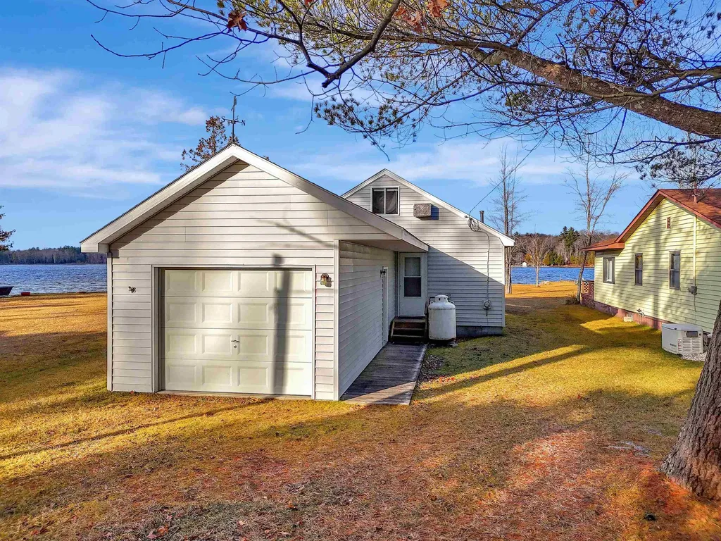 2183 N Manitou Trail Caldwell Township MI 49651