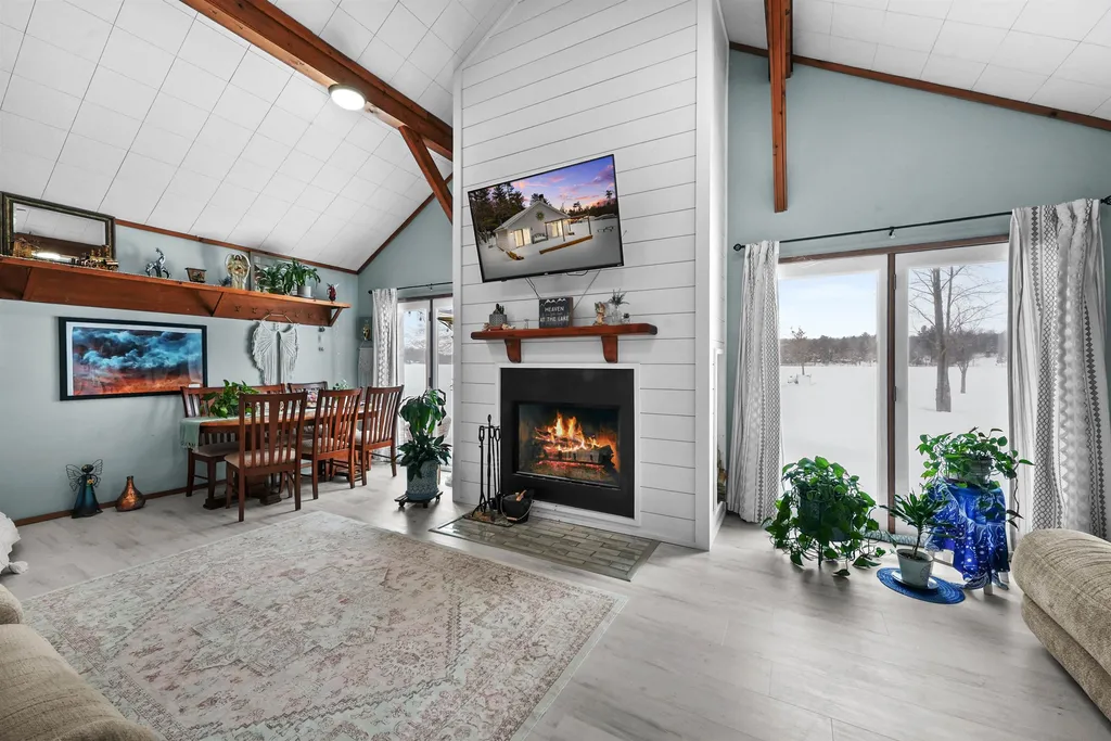 2183 Wenonah Trail Caldwell Township MI 49651