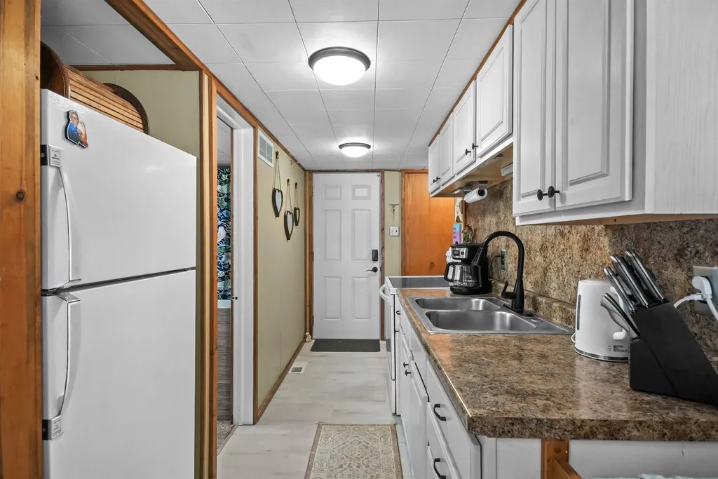 2183 N Manitou Trail Caldwell Township MI 49651
