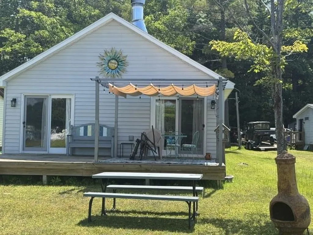 2183 Wenonah Trail Caldwell Township MI 49651