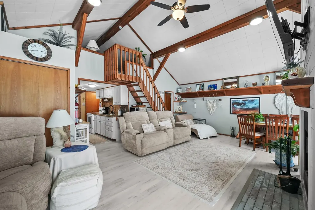 2183 N Manitou Trail Caldwell Township MI 49651