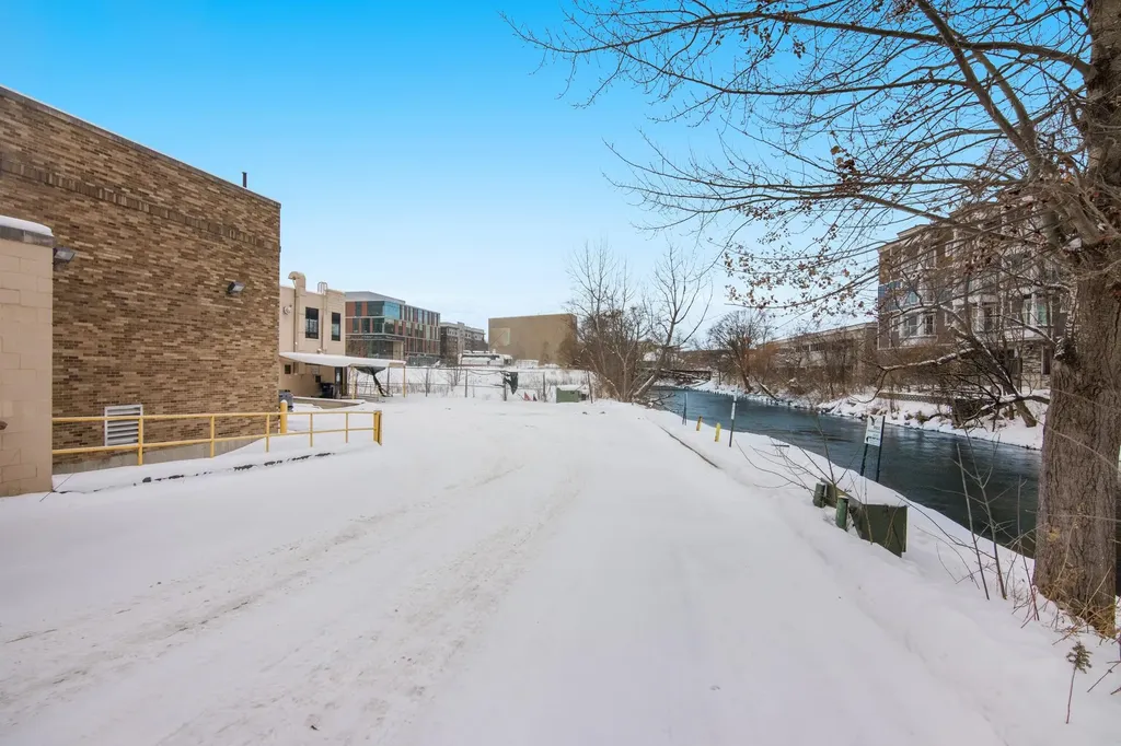 116 W Front Street Traverse City City MI 49684
