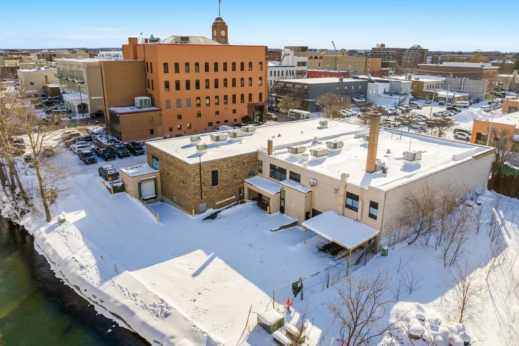 116 W Front Street Traverse City City MI 49684