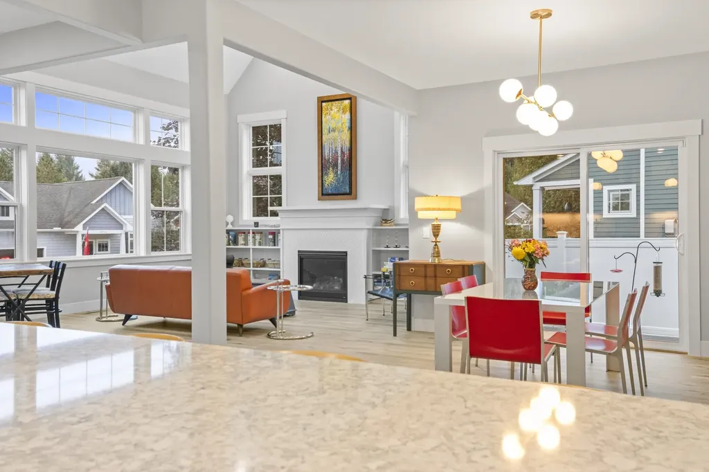 10708 Shrewbury Street Traverse City City MI 49684