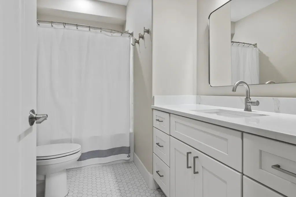 10708 Shrewbury Street Traverse City City MI 49684