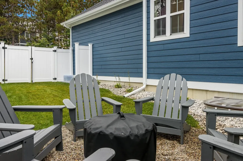 10708 Shrewbury Street Traverse City City MI 49684