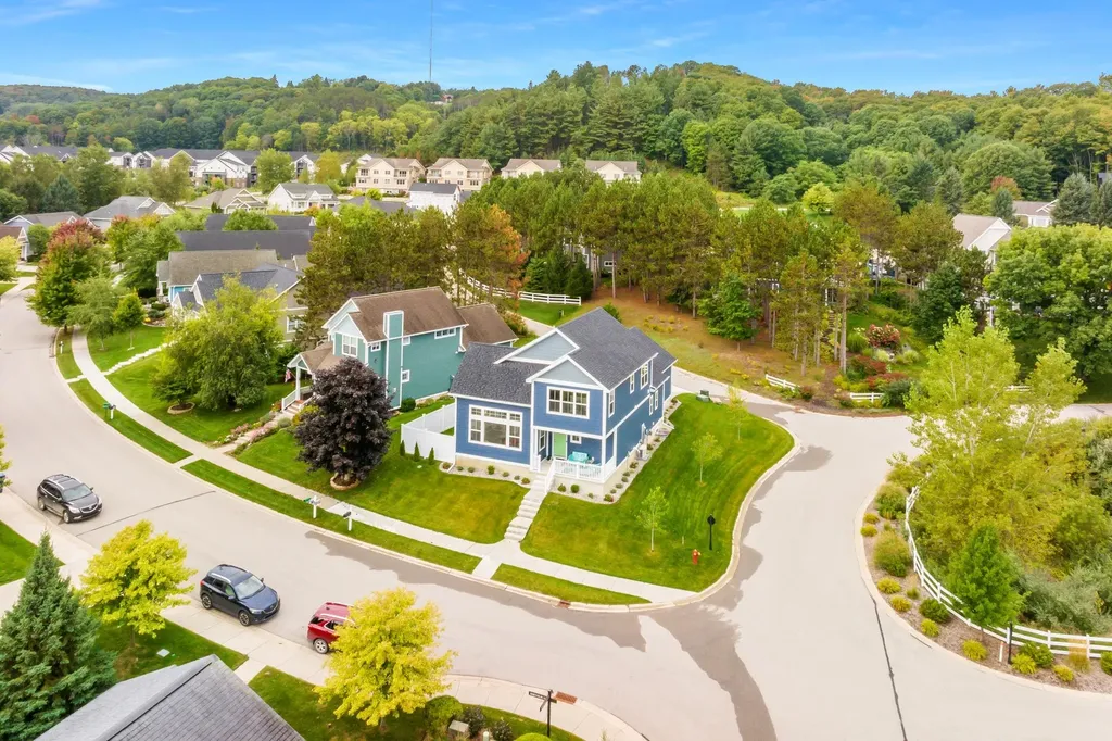 10708 Shrewbury Street Traverse City City MI 49684