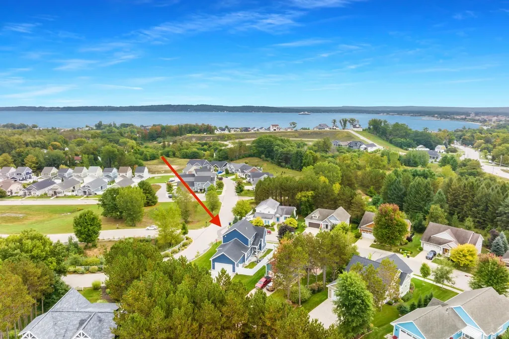 10708 Shrewbury Street Traverse City City MI 49684