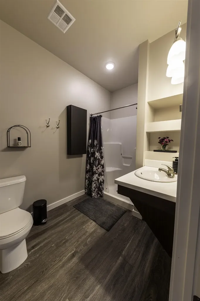 619 E Eighth Traverse City City MI 49686