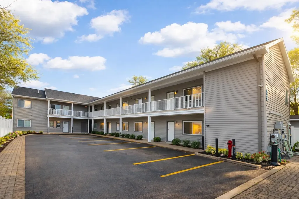 619 E Eighth Traverse City City MI 49686