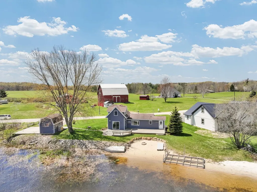 9351 E 50 Road Clam Lake Township MI 49601