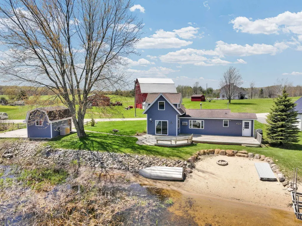 9351 E 50 Road Clam Lake Township MI 49601