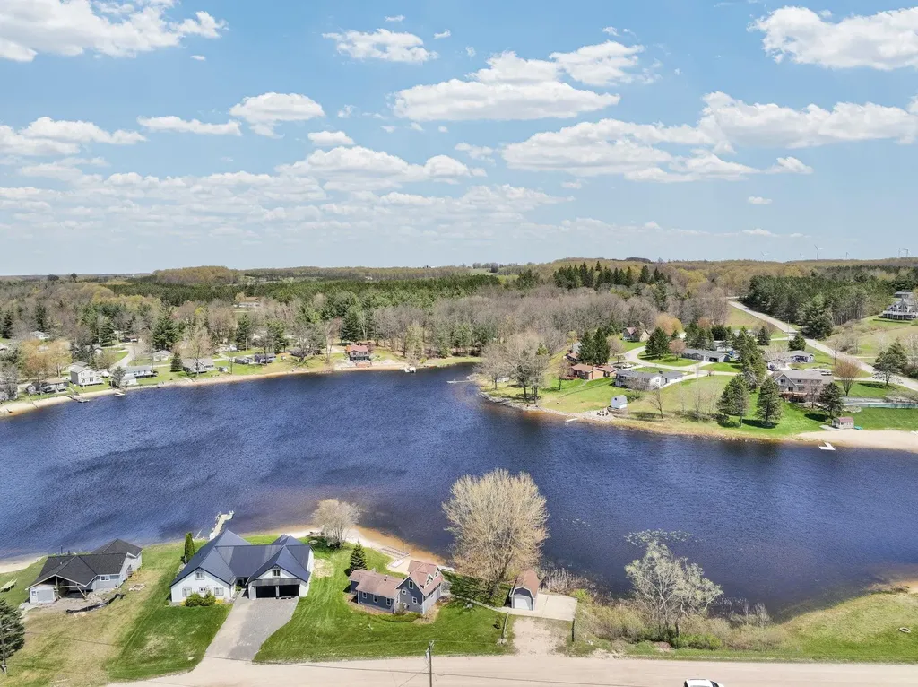 9351 E 50 Road Clam Lake Township MI 49601