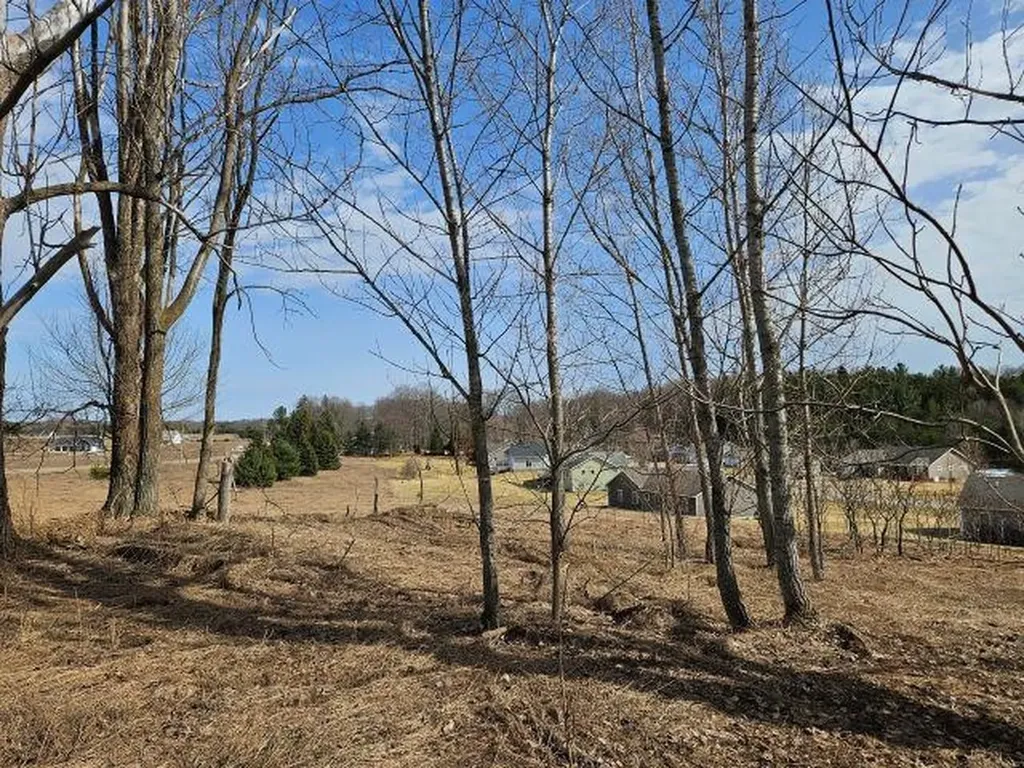 23 Cinnamon Lane East Bay Township MI 49696