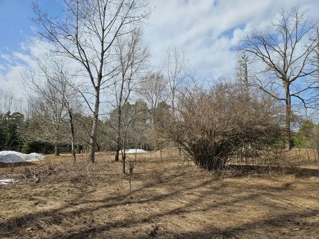 23 Cinnamon Lane East Bay Township MI 49696