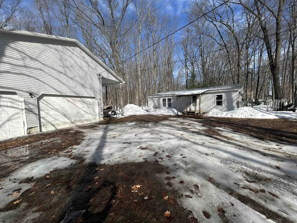 4640 E Circle Drive NE Coldsprings Township MI 49646